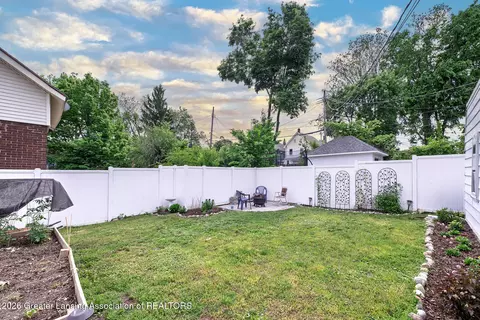 Exterior - 1342 Eureka St, Lansing, MI 48912 photo 3 of 4