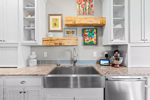 Kitchen - 1566 Wellman Rd, Dewitt, MI 48820 photo 5 of 5
