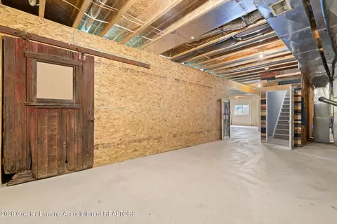 Entry Way - 1566 Wellman Rd, Dewitt, MI 48820 photo 6 of 7