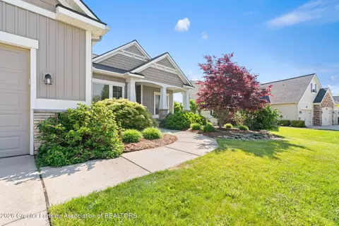 Exterior - 1566 Wellman Rd, Dewitt, MI 48820 photo 3 of 9