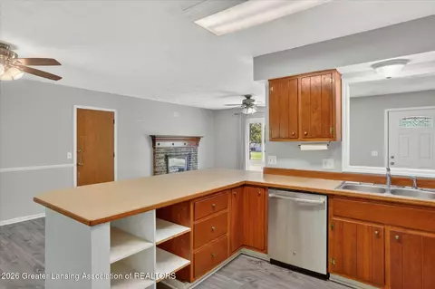 Kitchen - 2037 Webster Rd, Lansing, MI 48917 photo 3 of 5