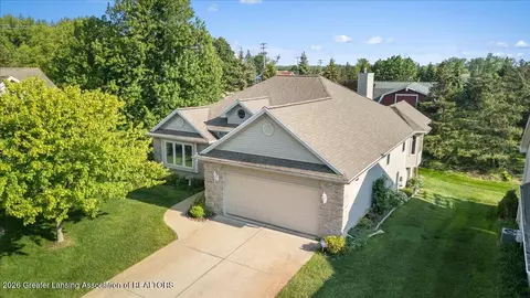 7625 Blue Spruce Ln, Lansing, MI 48917