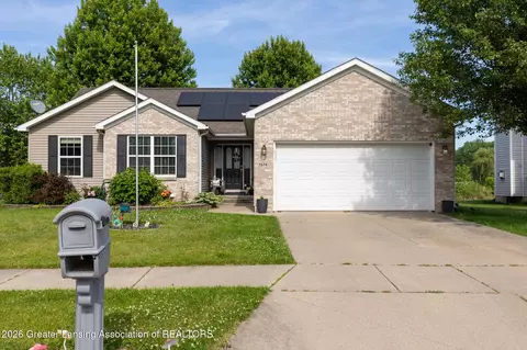 1574 Groombridge Dr, Holt, MI 48842