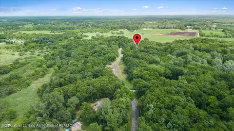 5675 Iosco Mountain Rd, Gregory, MI 48137 photo 2