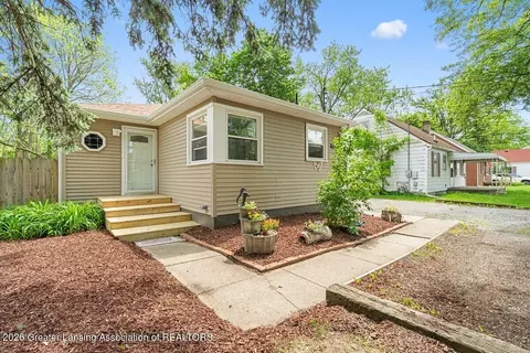 3607 Pleasant Grv, Lansing, MI 48910