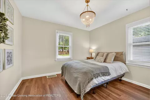 Bedroom - 2303 Devonshire Ave, Lansing, MI 48910 photo 1 of 2