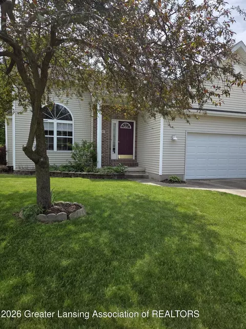 6145 Lindsey Ln, Lansing, MI 48911