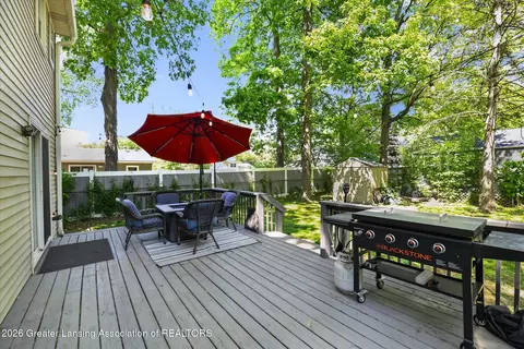 Exterior - 6000 Greenman St, Haslett, MI 48840 photo 2 of 7