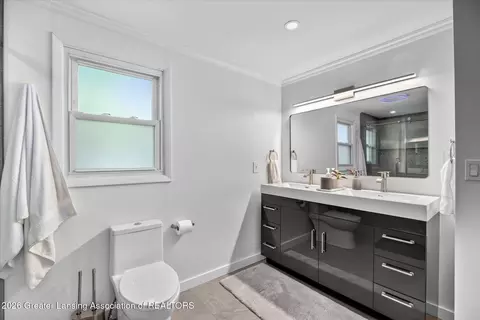Bath - 6000 Greenman St, Haslett, MI 48840 photo 3 of 3