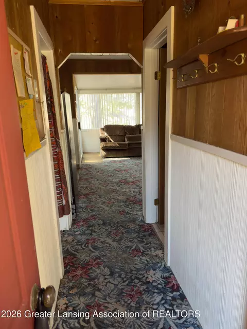 Entry Way - 137 Dennis Rd, Gladwin, MI 48624 photo 1 of 2