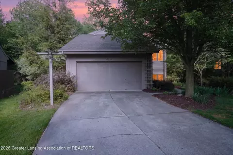 6134 Oak Park Trl, Haslett, MI 48840