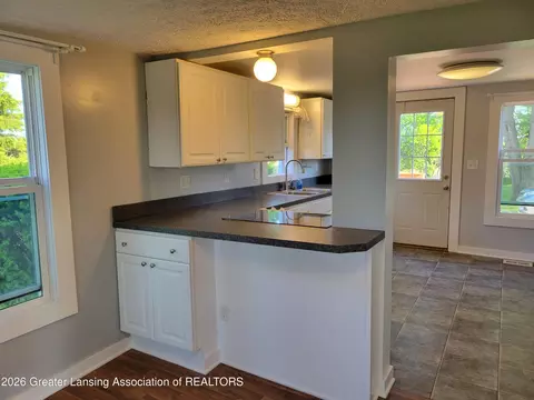 Kitchen - 4609 W Pratt Rd, Dewitt, MI 48820 photo 1 of 2