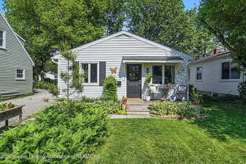 568 Lexington Ave, East Lansing, MI 48823