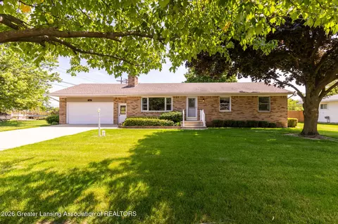 719 Arbor Vitae Dr, Lansing, MI 48917