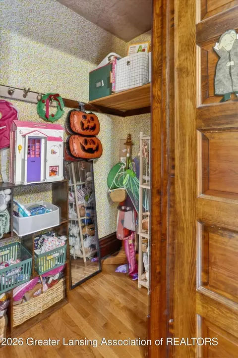 Other - 424 E Jefferson St, Grand Ledge, MI 48837 photo 3 of 9