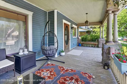Exterior - 424 E Jefferson St, Grand Ledge, MI 48837 photo 5 of 11