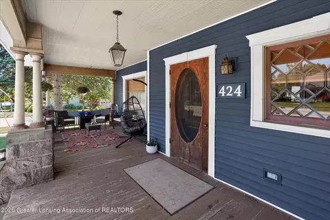 Exterior - 424 E Jefferson St, Grand Ledge, MI 48837 photo 7 of 11