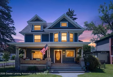 424 E Jefferson St, Grand Ledge, MI 48837