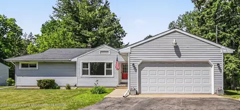 12799 Melody Rd, Grand Ledge, MI 48837