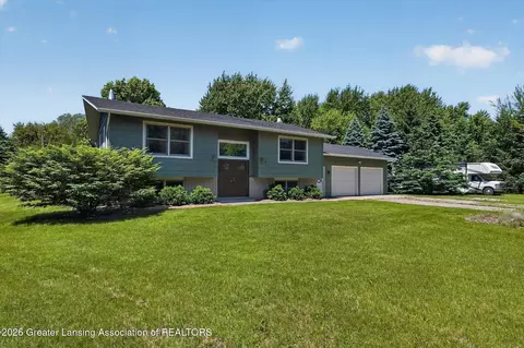 2141 N Meridian Rd, Ovid, MI 48866