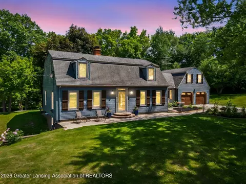 10453 Petrieville Hwy, Eaton Rapids, MI 48827