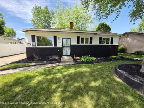 4808 Anson St, Lansing, MI 48911