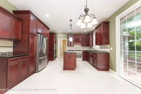 Kitchen - 2004 Timberview Dr, Okemos, MI 48864 photo 1 of 4