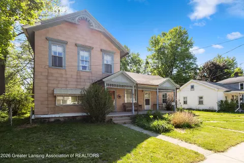 332 N Sheldon St, Charlotte, MI 48813