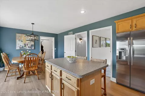 Kitchen - 11430 W Howe Rd, Eagle, MI 48822 photo 2 of 5