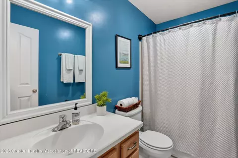Bath - 11430 W Howe Rd, Eagle, MI 48822 photo 2 of 3