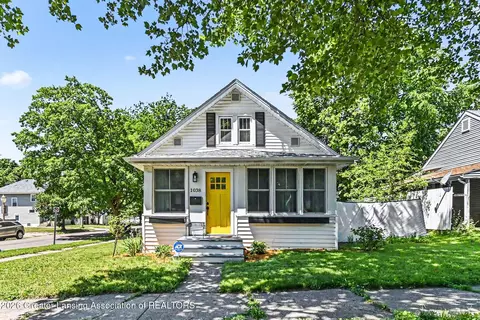 1038 Morgan St, Lansing, MI 48912