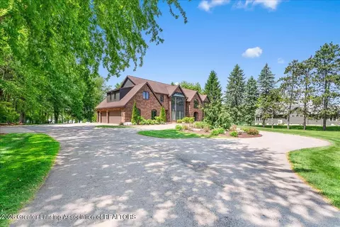 Exterior - 808 E Geneva Dr, Dewitt, MI 48820 photo 2 of 17