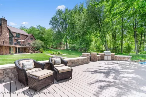 Exterior - 808 E Geneva Dr, Dewitt, MI 48820 photo 8 of 17