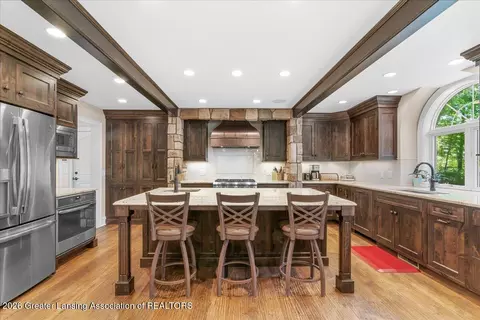 Kitchen - 808 E Geneva Dr, Dewitt, MI 48820 photo 5 of 6