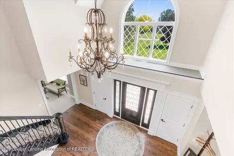Entry Way - 808 E Geneva Dr, Dewitt, MI 48820 photo 4 of 11