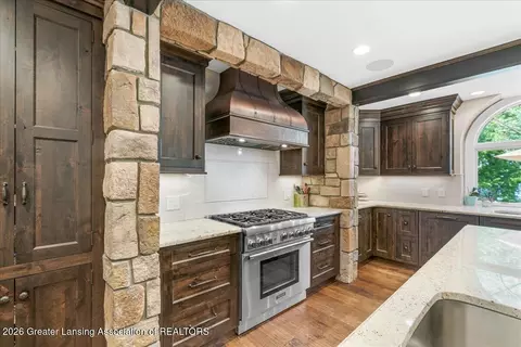Kitchen - 808 E Geneva Dr, Dewitt, MI 48820 photo 3 of 6