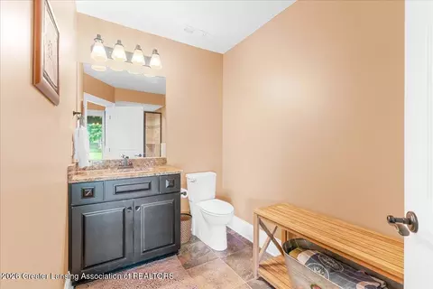 Bath - 808 E Geneva Dr, Dewitt, MI 48820 photo 7 of 7