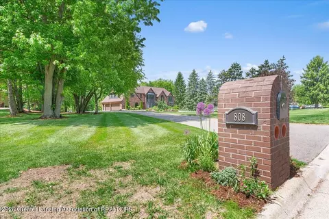 Exterior - 808 E Geneva Dr, Dewitt, MI 48820 photo 16 of 17