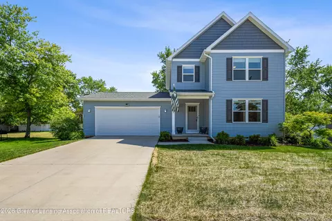 4035 Glenburne Blvd, Lansing, MI 48911