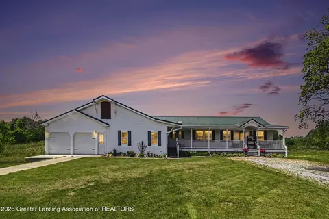 11371 Round Lake Rd, Sunfield, MI 48890