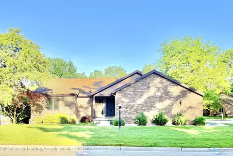 4485 Comanche Dr, Okemos, MI 48864