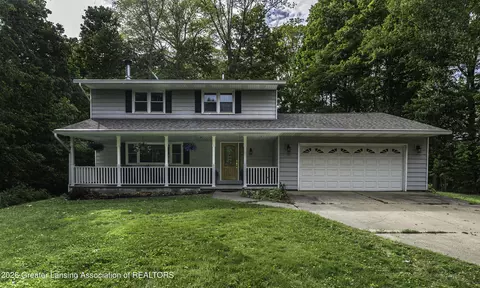 3216 Smithville Rd, Eaton Rapids, MI 48827
