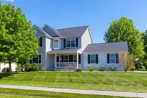 1776 Kahres Rd, Holt, MI 48842