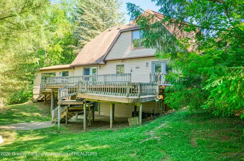 Exterior - 4580 N Smith Rd, Dimondale, MI 48821 photo 8 of 12