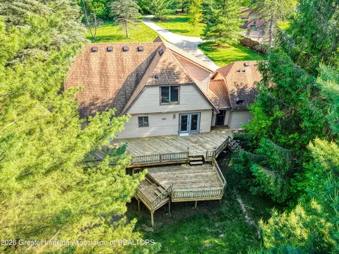 Exterior - 4580 N Smith Rd, Dimondale, MI 48821 photo 6 of 12