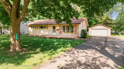 15791 Northward Dr, Lansing, MI 48906
