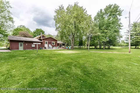 Exterior - 4357 County Farm Rd, Saint Johns, MI 48879 photo 5 of 7