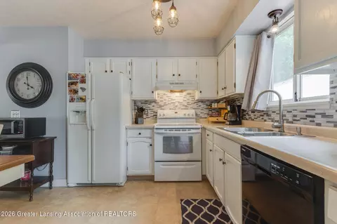 Kitchen - 4206 Watson Ave, Holt, MI 48842 photo 3 of 3