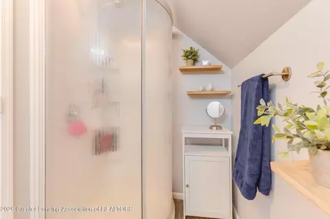 Bath - 4206 Watson Ave, Holt, MI 48842 photo 3 of 3