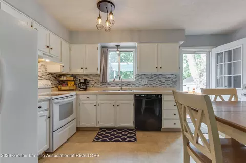 Kitchen - 4206 Watson Ave, Holt, MI 48842 photo 2 of 3